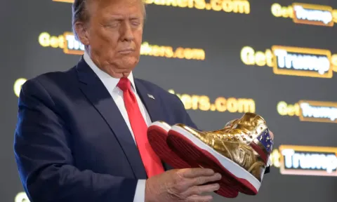 trump sneaker gold