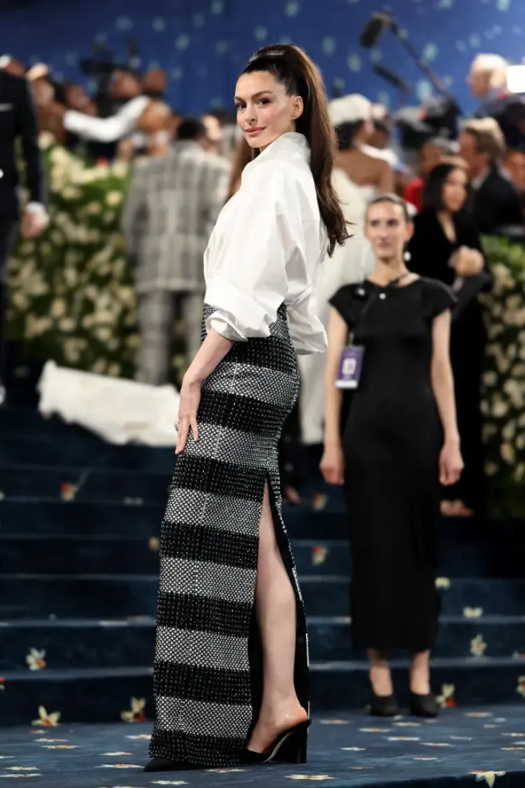 Anne Hathaway