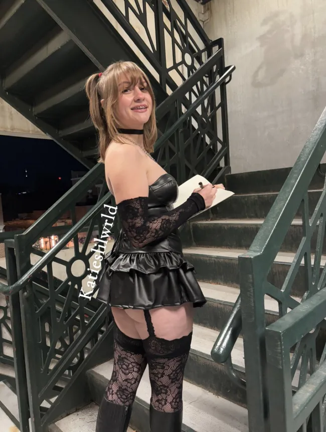 katieslilwrld onlyfans