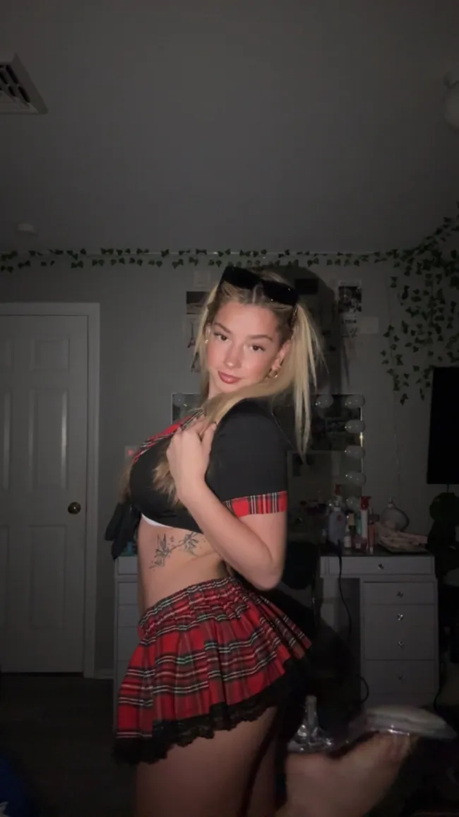 kira pregiato onlyfans