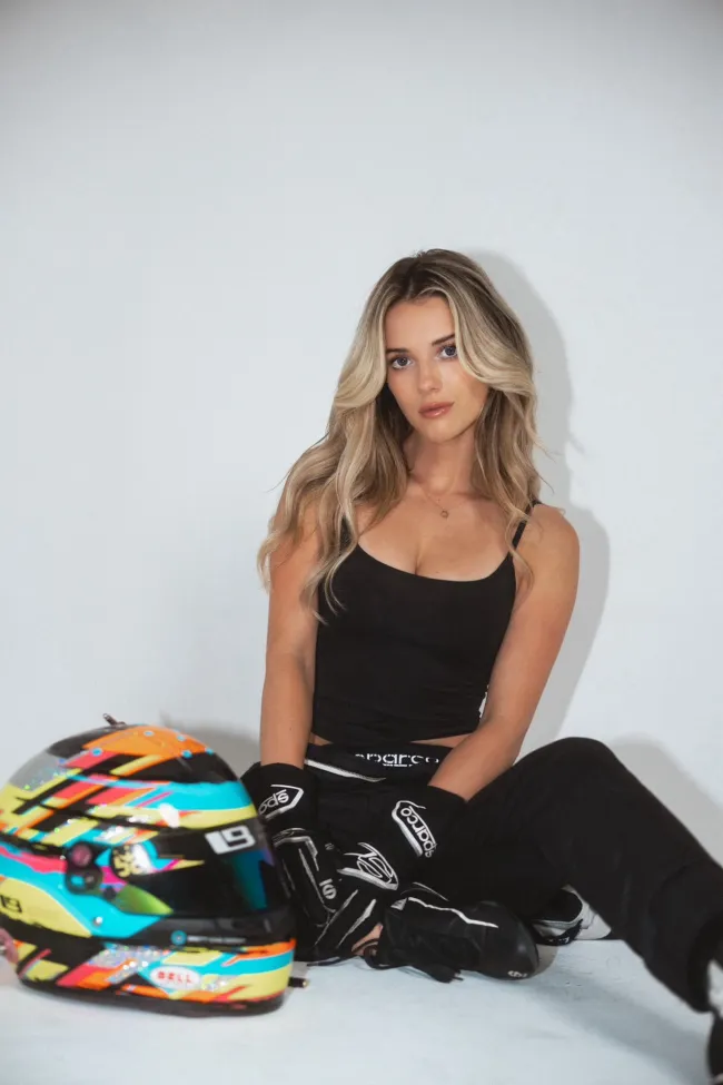 lindsay brewer onlyfans