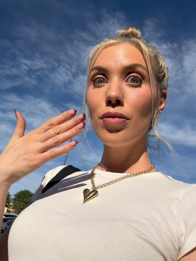 laura clery onlyfans