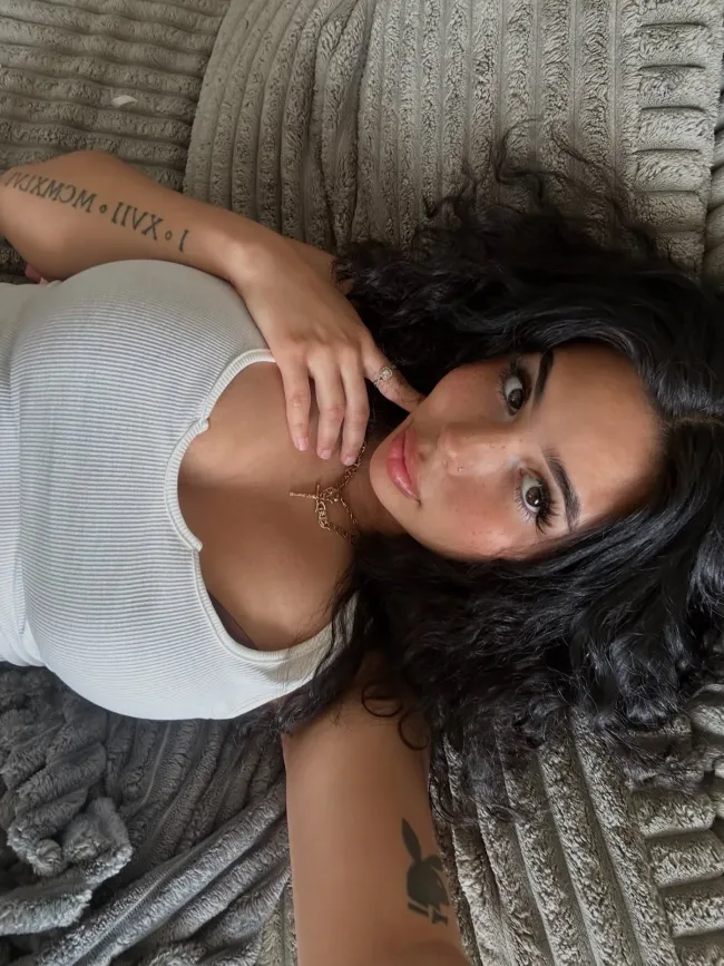 nikkiskiesss onlyfans