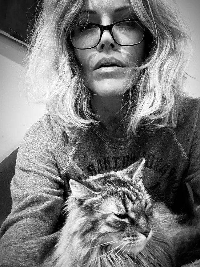 tricia helfer onlyfans