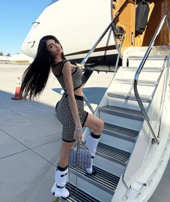 Mia Ventura: OnlyFans