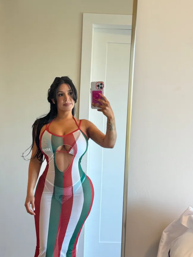 Tinahxplorez OnlyFans 