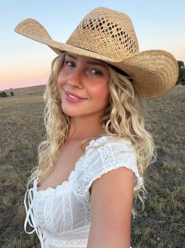 Farmer Belle OnlyFans
