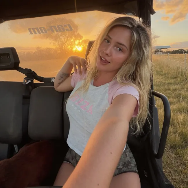 Farmer Belle OnlyFans