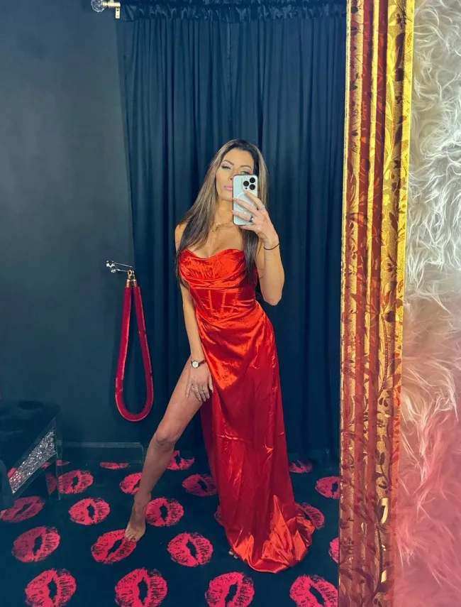 Hot Grandma OnlyFans