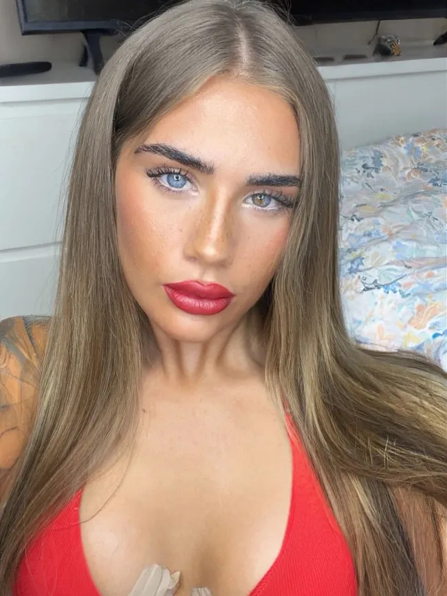 LoveLeahXox OnlyFans