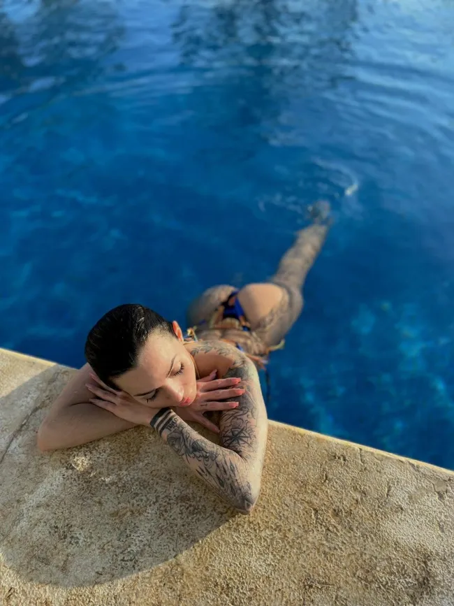 Melanie Pavola OnlyFans