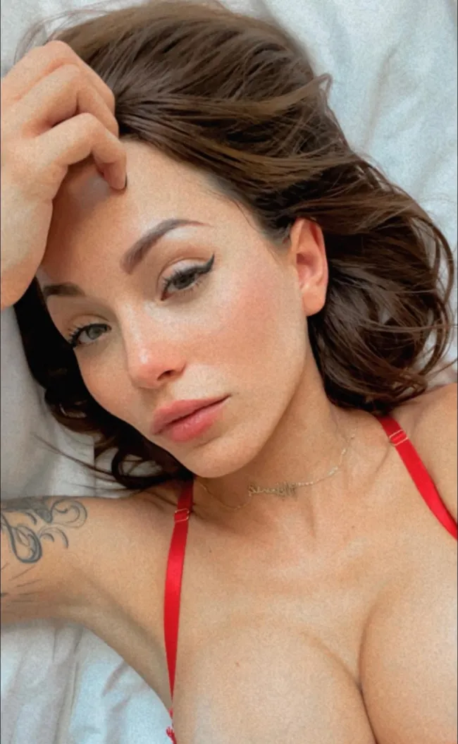 Melanie Pavola OnlyFans