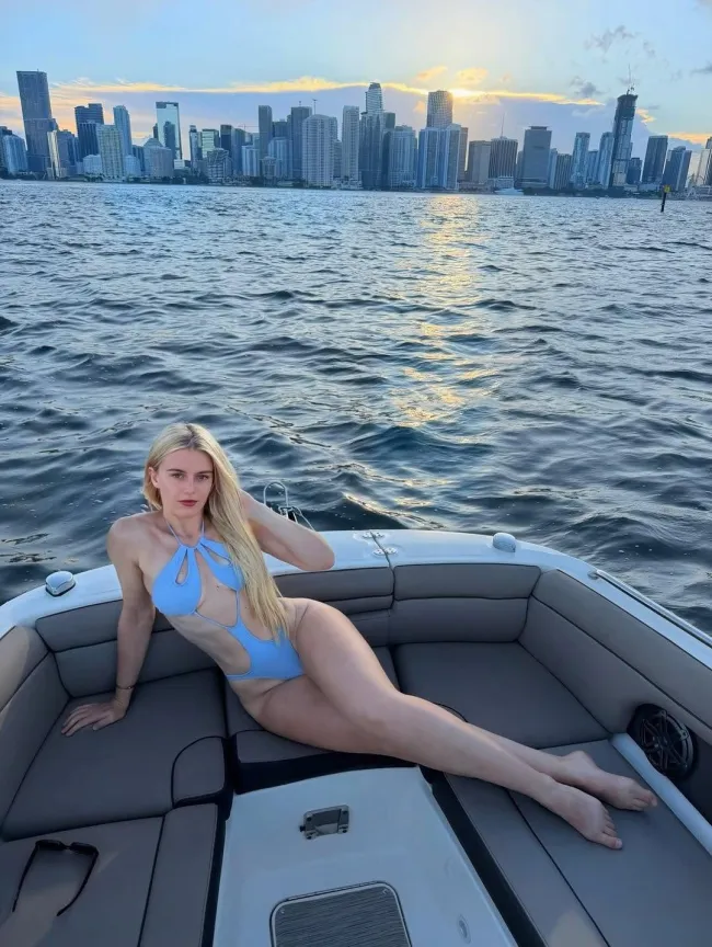 Vera Dijkmans OnlyFans
