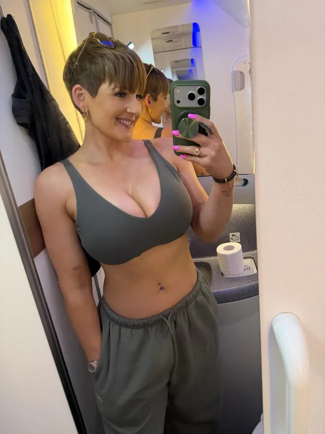 Hannah Brooks OnlyFans 