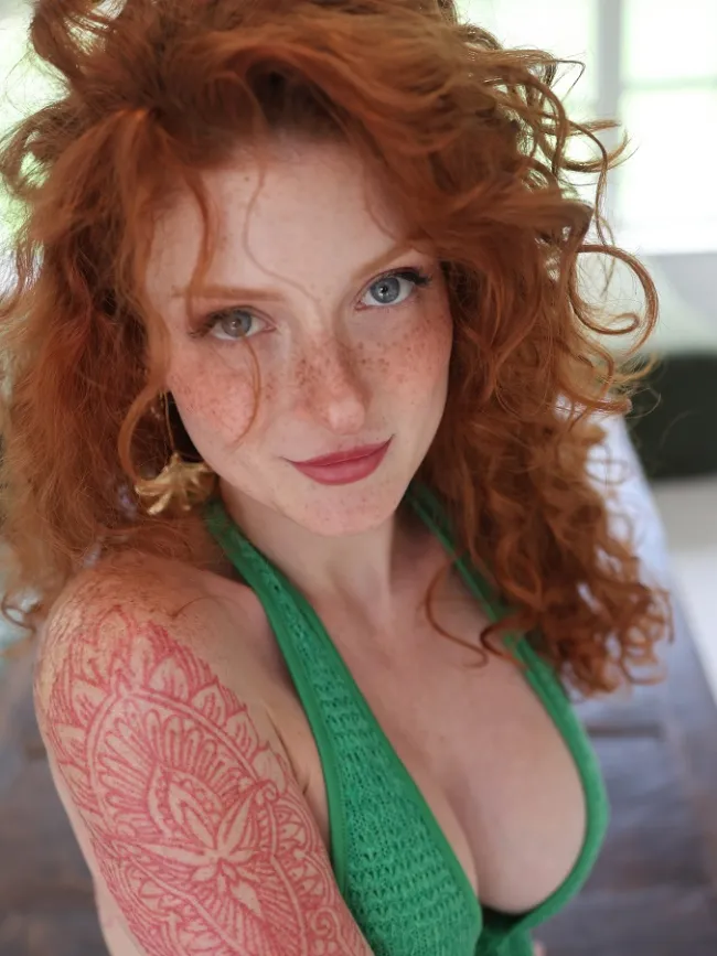 Katierosecoloredglasses OnlyFans