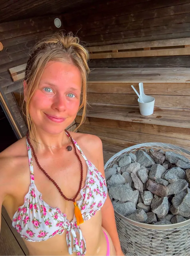 Nina in Sauna OnlyFans